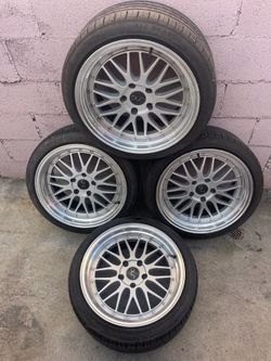 Rines y llantas semi nuevas $550