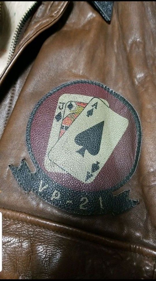 VANTAGE LEATHER BOMBER JACKET