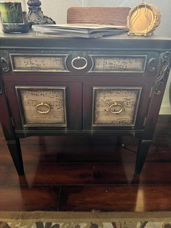 Gorgeous Hand Painted Table