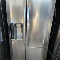 REFRIGERATOR LG 36” Side By Side 