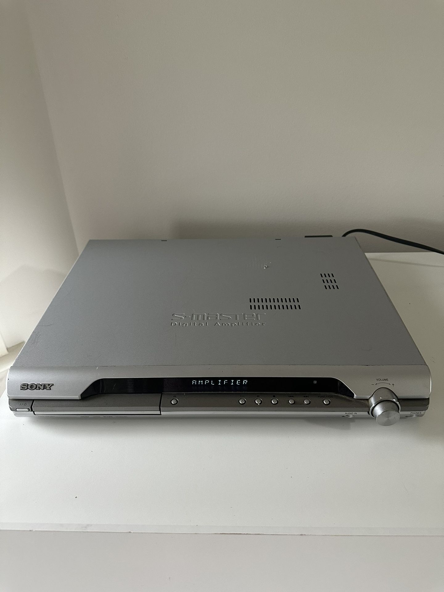 Vintage Sony HCD-DX155 SUPER AUDIO CD/DVD RECEIVER