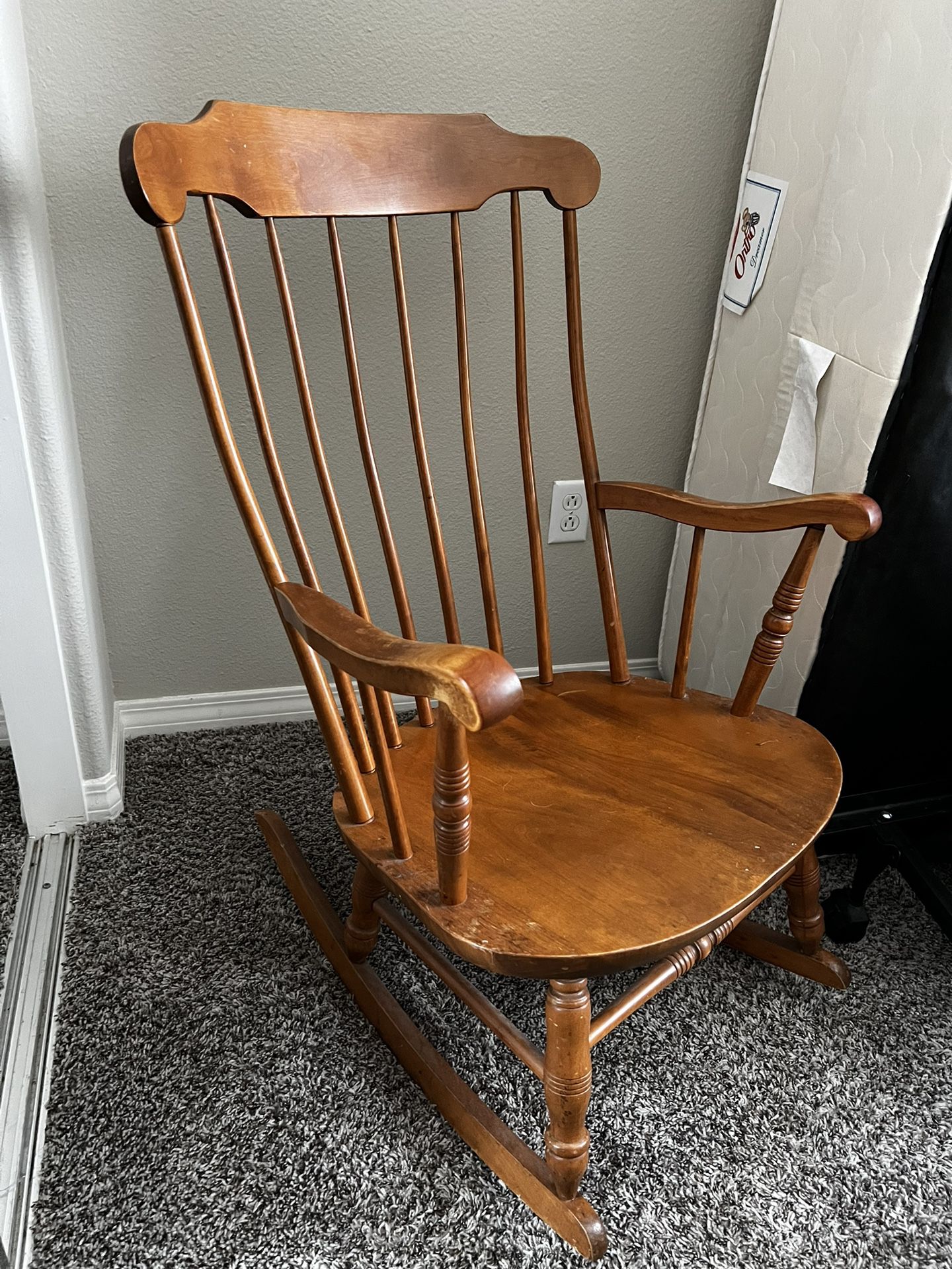 Antique Maple Rocking Chair 