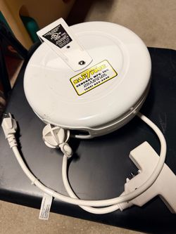 Saf-T-Power Retractable Extension Cord Reel