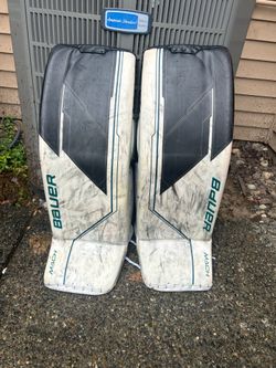 Bauer Supreme Mach pads