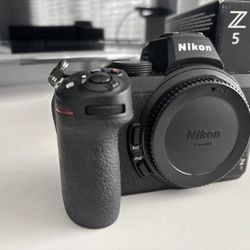 Nikon Z5 mirrorless Digital Camera 24.3 Mp 