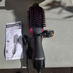 REVLON dryer/volumizer BRAND NEW - NEVER USED