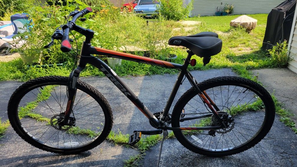 TREK MARLIN 5 ALPHA 1976 EDITION