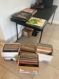 VINYL RECORDS approx 200