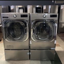 L G Jumbo XL Front Load Washer And Gas Dryer Set‼️ On Pedestals Storage Stands✅-Factory Warranty Included