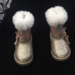 Used Girl’s Boots Size 5
