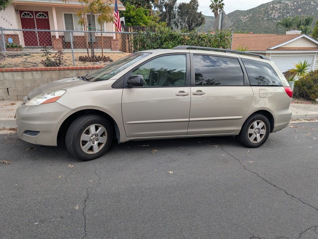 2006 Toyota Sienna