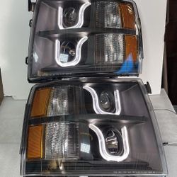 07-13 Chevy Silverado Led Projector Black Housing Amber Reflector Headlights