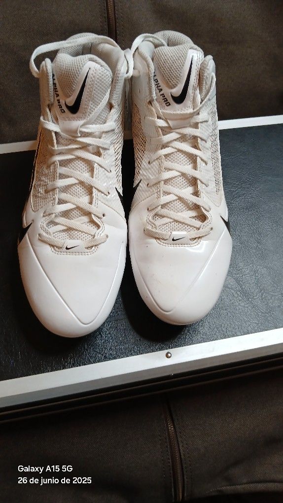 Nike Alphapro Football Cleats Size12