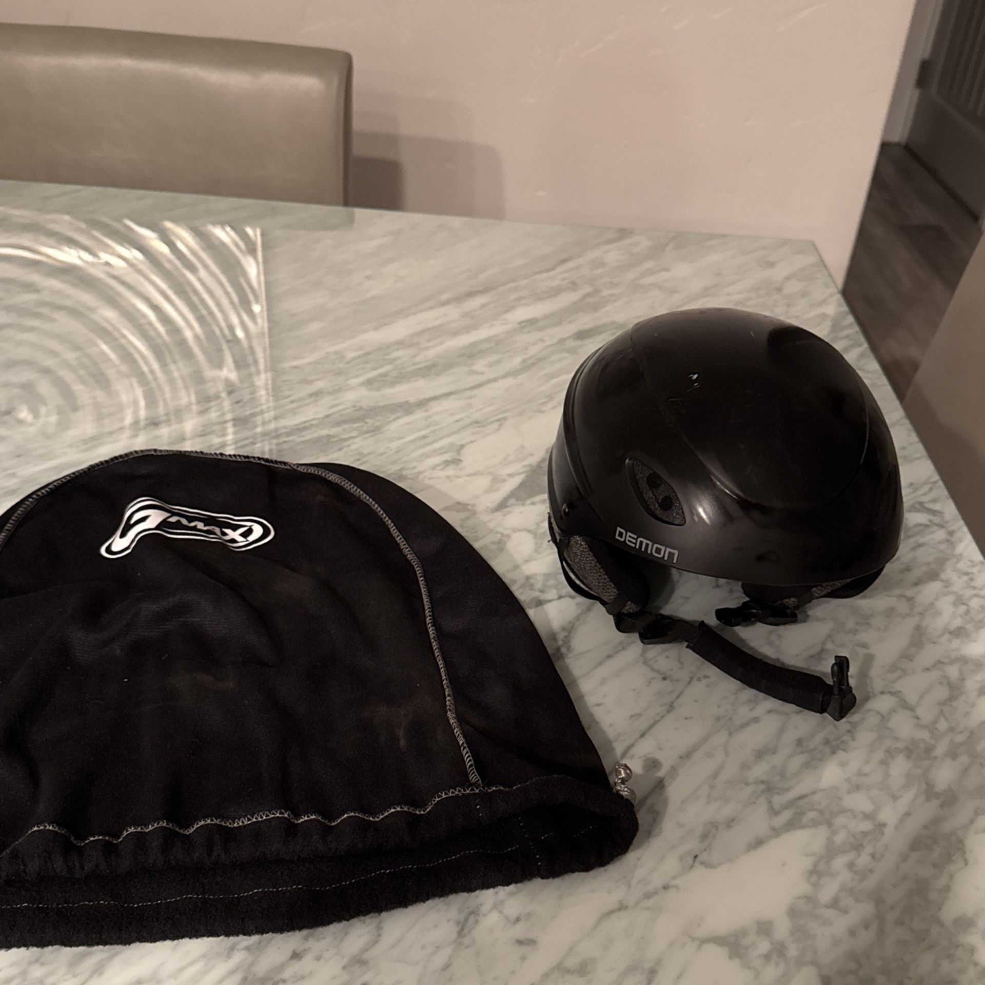 Demon Cycling Skiing And Skateboarding Helmet With Case