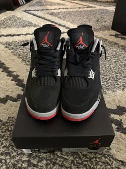 Bred Jordan 4s