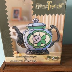 Vintage Cheyanne Tiffany Style Stained Glass Teapot Lamp