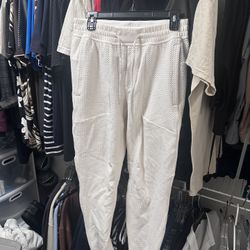 Lululemon Cream Colored Joggers Size Medium