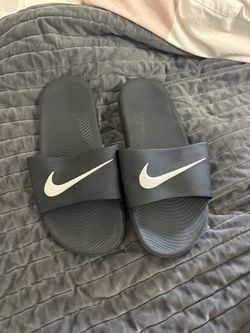 Nike slides 5.5 size