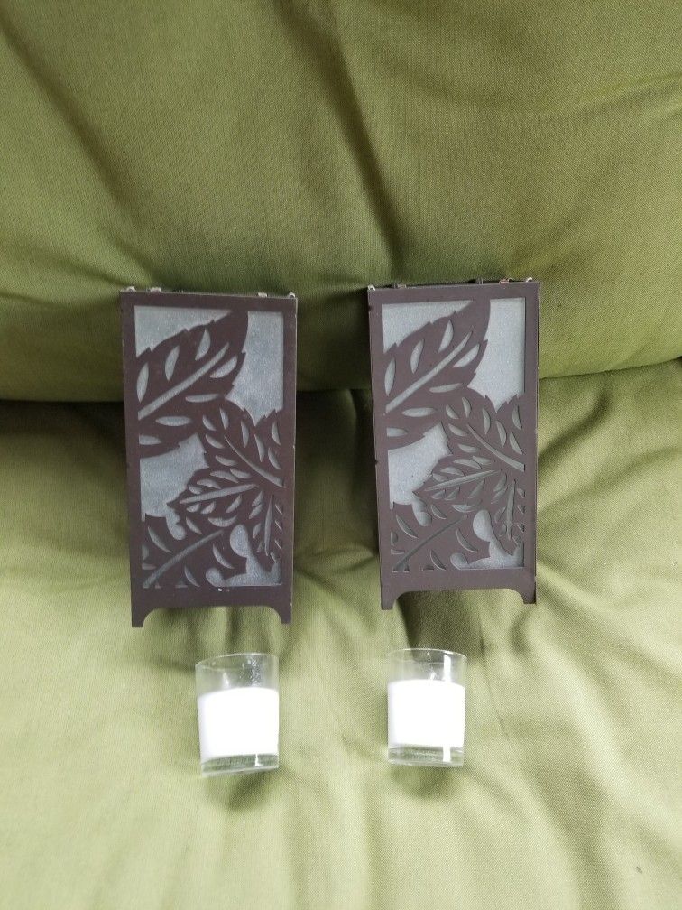 2 Candle holders