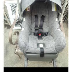 Car seat Nuna for Newborn