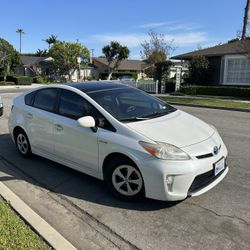 2013 Toyota Prius 4 Hatchback 