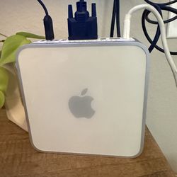 Apple Mac mini desktop - 2006 model