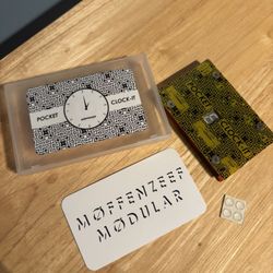 Moffenzeef Pocket Clock-It