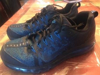 NIKE AIR MAX