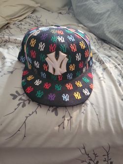 Yankees Hat From The Chris Brown Run It Video 