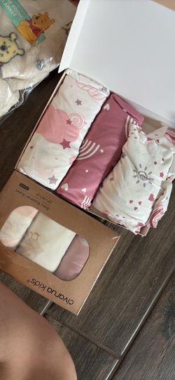 Bassinet sheets