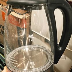 Hamilton Beach 1.7L Electric Kettle, Water Boiler & Heater, LED Indicator, Built-In Mesh Filter, Auto-Shutoff & Boil-Dry Protection, Cordless Serving,