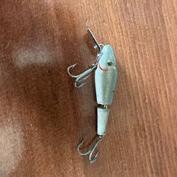 Vintage old school fishing lure – great for bass fishing or cabin / man cave decor. Don’t make them like this anymore.