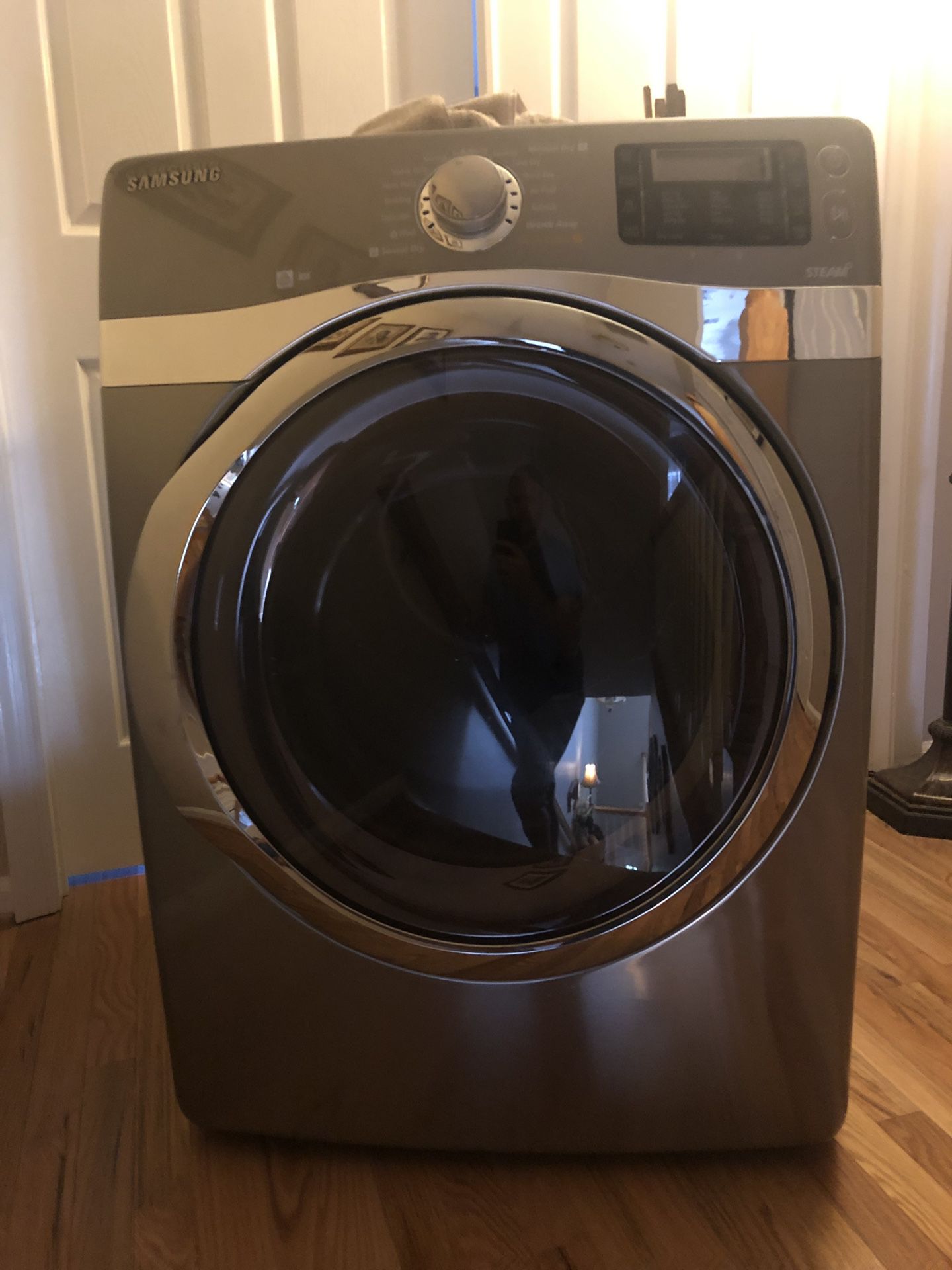 Samsung Frontload Steam Dryer Electric
