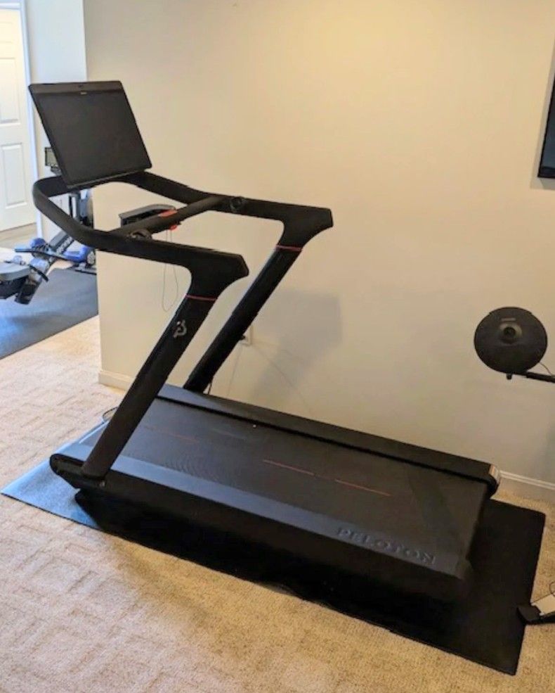 Peloton Tread