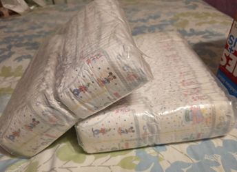 Diapers Huggies N B