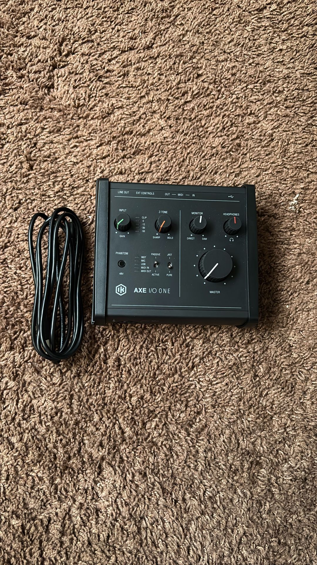 IK Multimedia Axe I/O One Audio Interface