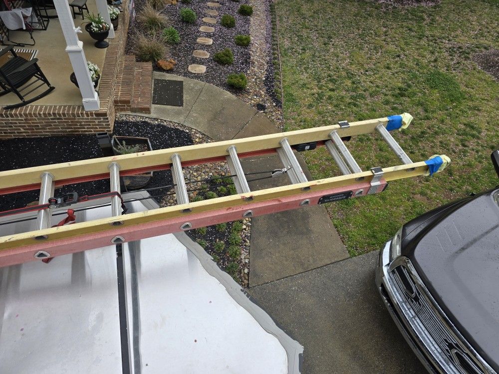 32' Extension Ladder
