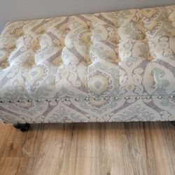 Ottoman With Storage 