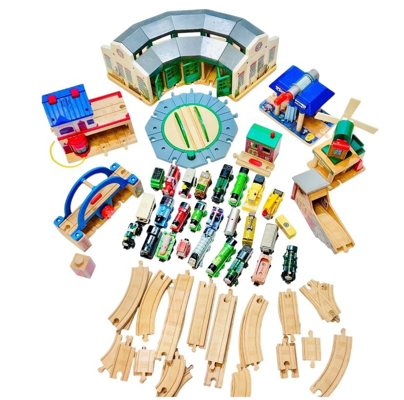 Vintage Thomas & Friends Wooden Trains Tracks Stations Bridge And More 62 pcs
