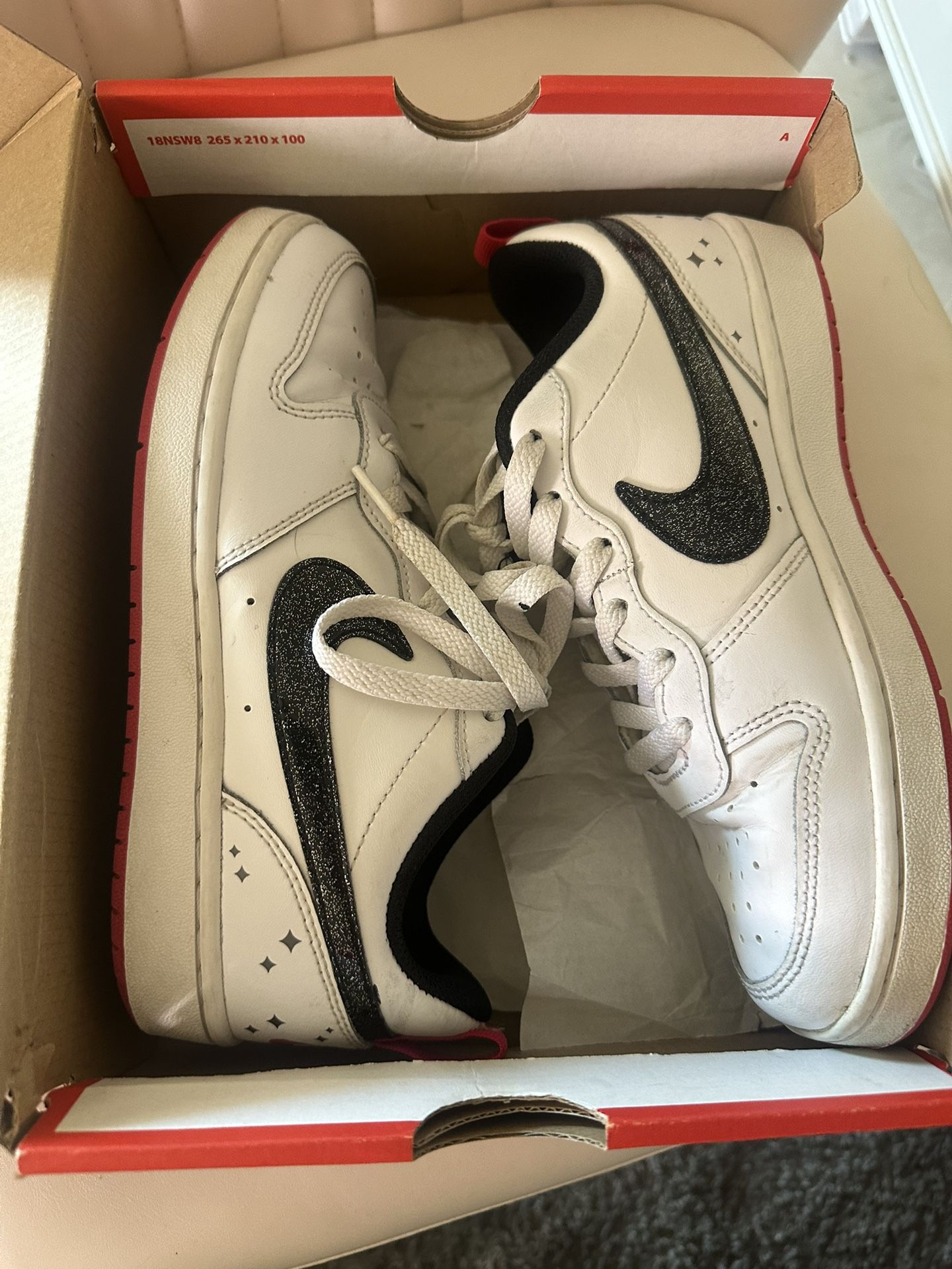 Nike Court Borough Low 2