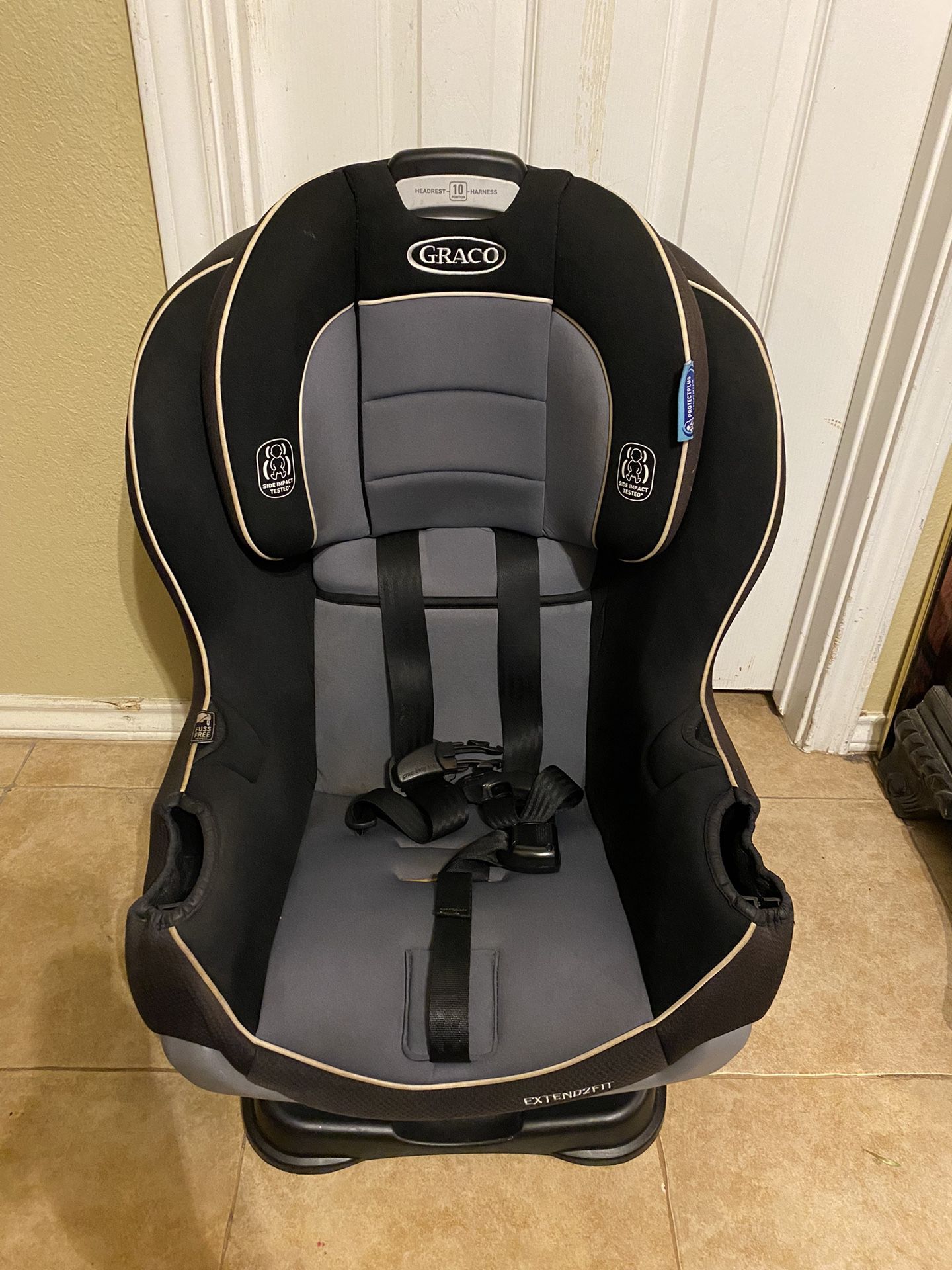 EXTENDED 2 FIT CONVERTIBLE CAR SEAT 