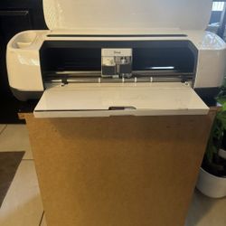 Circut Maker (Champagne) As Is No Cables