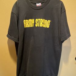🔥Vintage 1990’s US Army “Strong” Shirt🔥