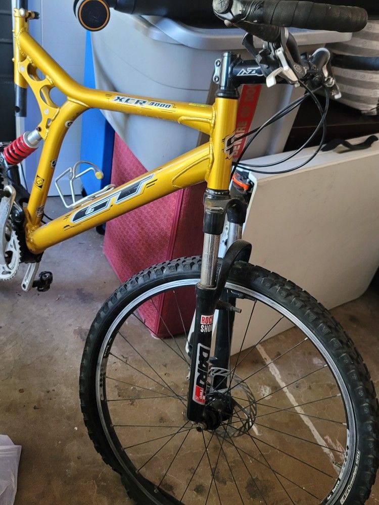 GT Mountain Bike iDrive Size XL