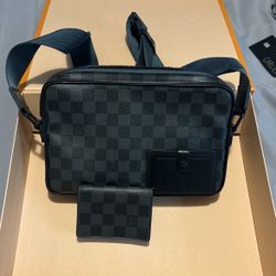 Louis Vuitton Bag with matching wallet 