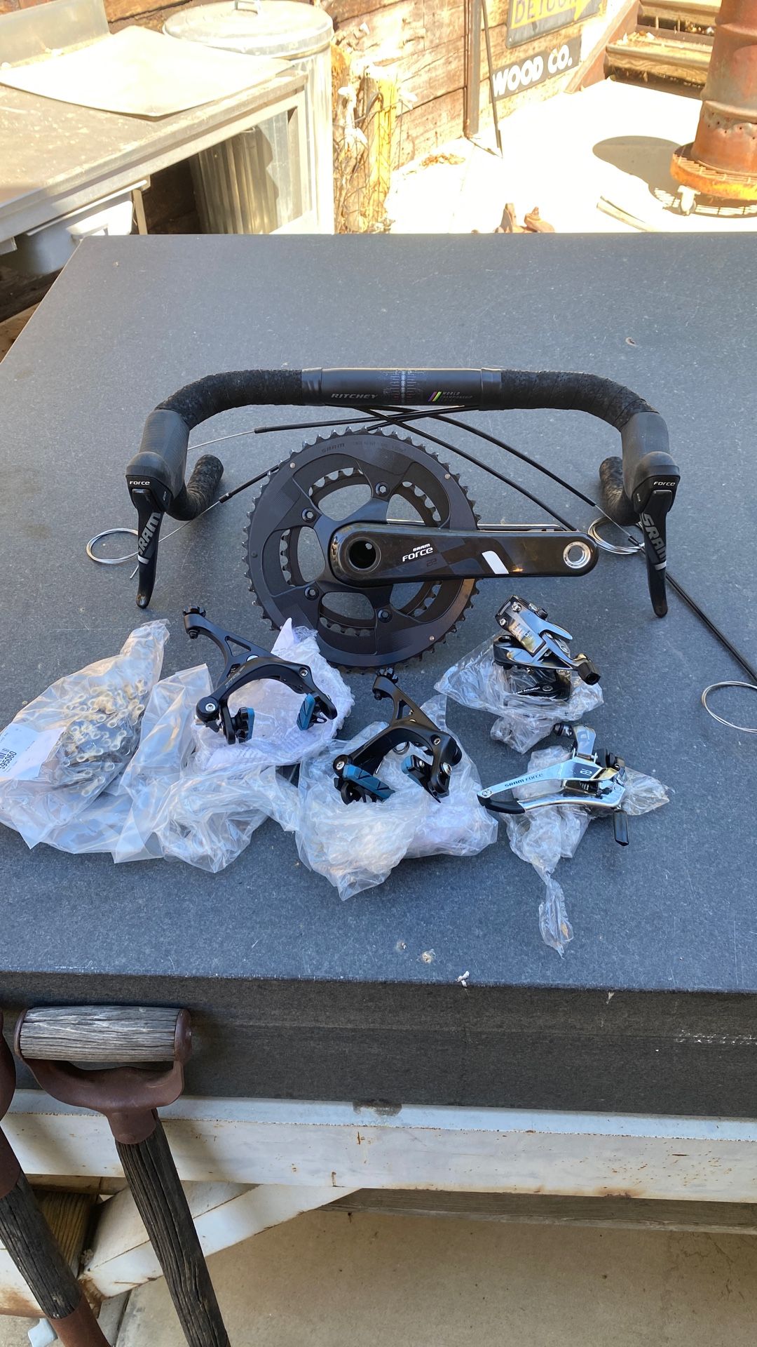 SRAM Force Groupset / Road Handlebars