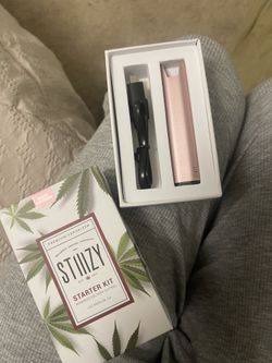 Stizzy pink battery