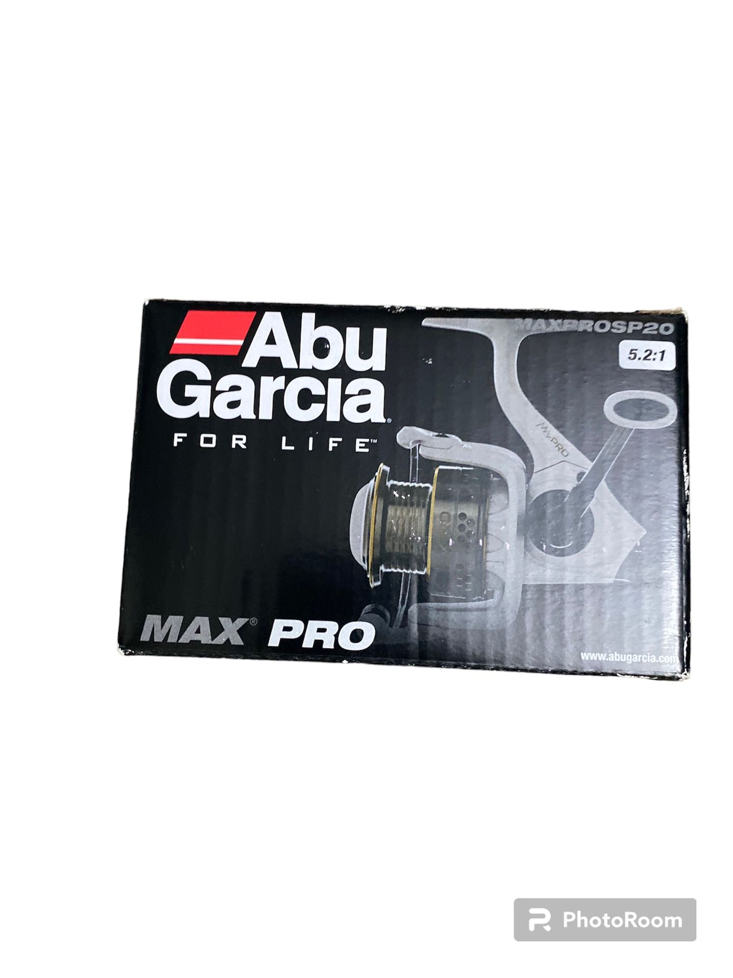 New Abu Garcia Max Pro Spinning Reel, Size 20 (1523230)