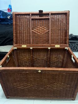 Large Wicker Storage Chest with Lid
