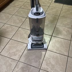 Shark Navigator Lift A Way Professional